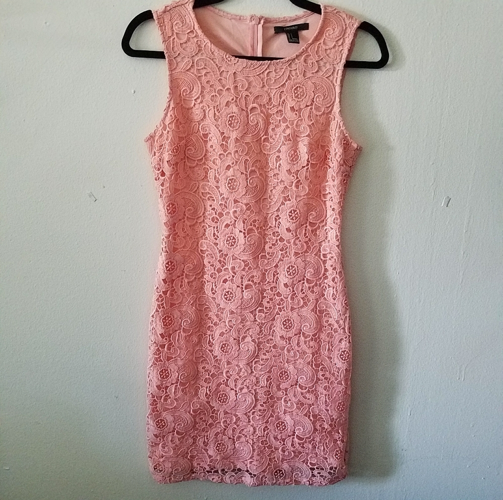 Forever 21 Bodycon Pink Lace Dress
